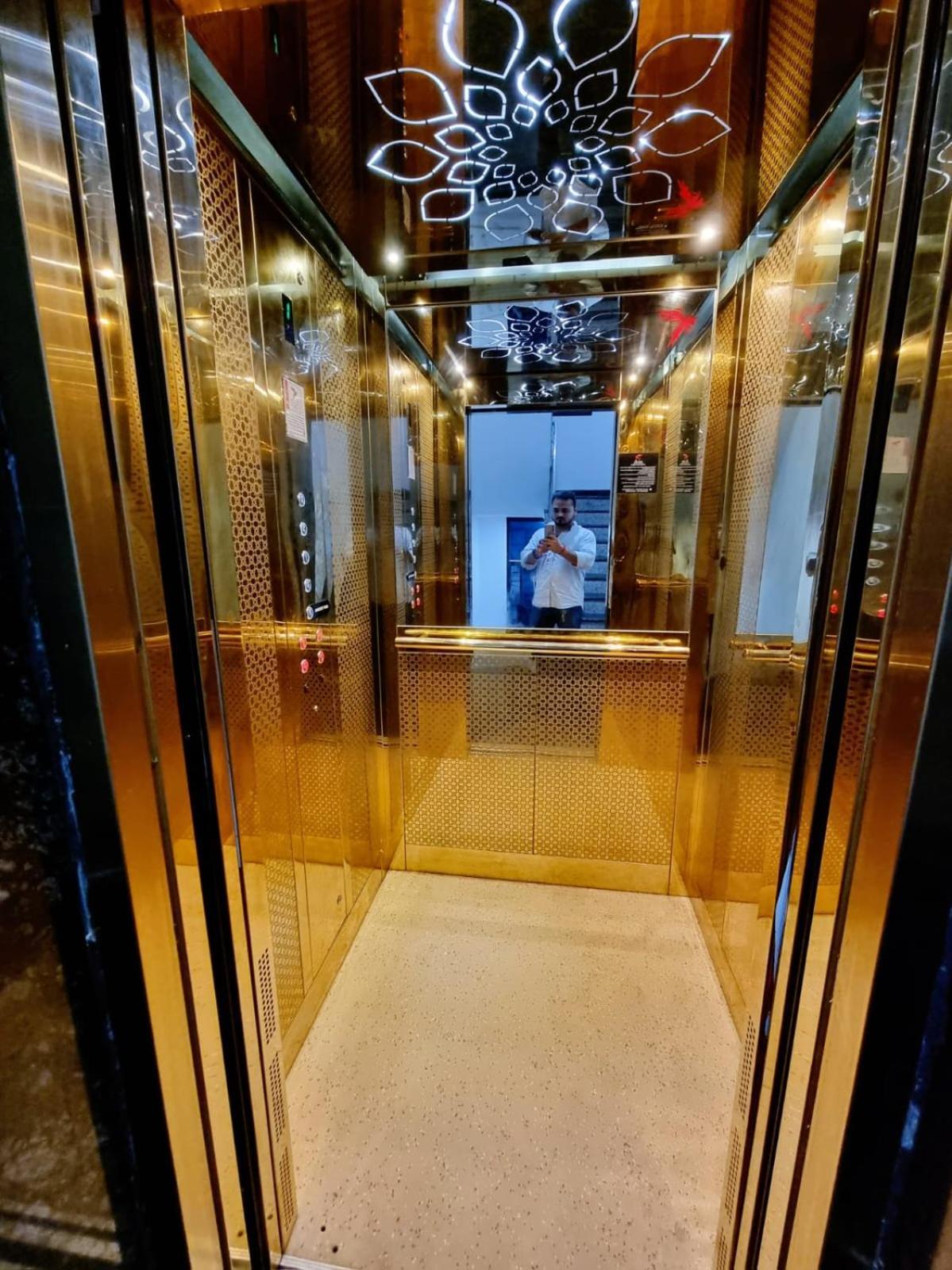Holidayy Inn Prayagraj Exterior photo